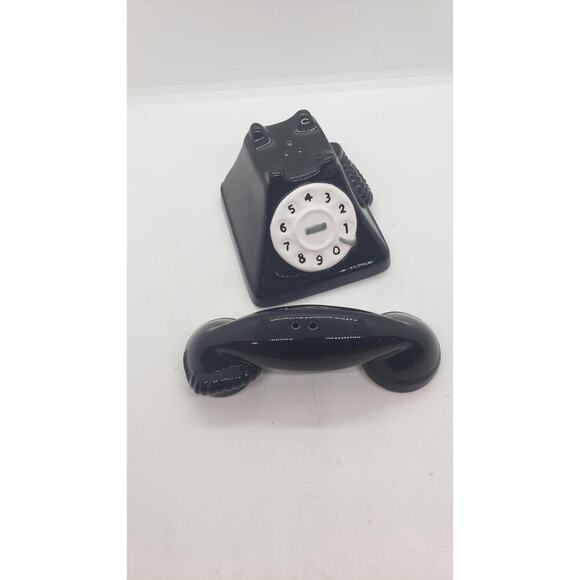 Rotary Telephone Salt & Pepper Shaker Set Vintage Retro Ceramic Phone Kitchen - Picture 2 of 11